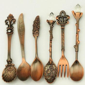 Set de 6 Cubiertos Vintage Real Bronce – Ideal para Café, Té y Postre