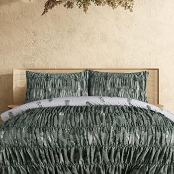 Dual‑Tone Fern Poly Duvet + Cases
