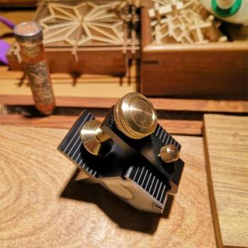 Accessoire de coupe pour scie à onglet