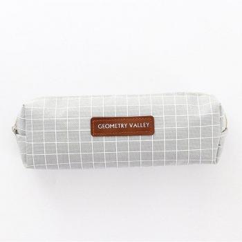 Einfacher Bleistiftkasten aus Leinwand