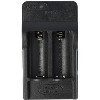 Ricaricatore per pile 16340 e CR123A di VHBW