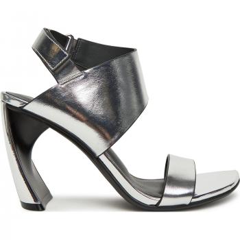 Toque Chic United Nude