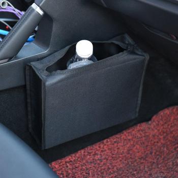 Poubelle compacte Drive Bin pour auto
