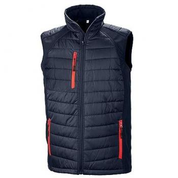 Result Daunenjacke Black Compass aus recyceltem Material
