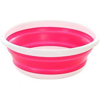 Space-Saving Folding Bucket for Car Washing