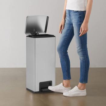 Poubelle à pédale 30 L en acier inoxydable argenté