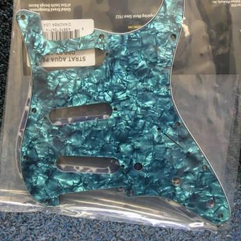 DAndrea ST-Pickguard SSS Aquamarin Perle