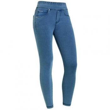 Freddy NOW Yoga 7/8 Leggings für perfekte Passform