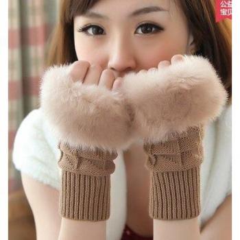 Lovely Wool Half Gloves for Girls