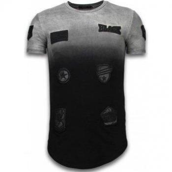 Justing T-Shirt mit Lederverzierungen und schickem Schlag