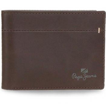 Billetero de hombre Pepe Jeans Staple en piel marrón con diseño horizontal
