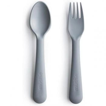 Cubiertos de Silicona Mushie para Bebés Tenedor y Cuchara Gris