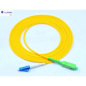 Cordon de raccordement fibre optique SC/APC-LC/UPC SM Simplex 5M