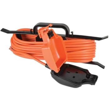 Outdoor Master 5 m Weatherproof Extension Lead + H Frame