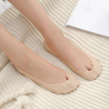 Invisible Ice Silk Women’s Socks with Non-Slip Bottom