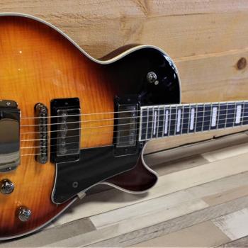 Tiger Burst Super Swede – Chitarra Hagstrom con legno Mogano e Acero
