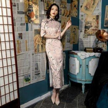 Zijden Cheongsam Jurk voor Vrouwen in Roze met Lange Mouwen