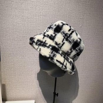 Gorro de Pescador de Lana de Cordero para Mujer