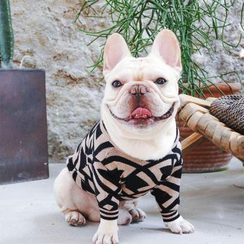Traje Clásico Bulldog