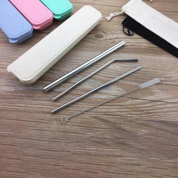 Set aus 4 Edelstahl-Trinkhalmen wiederverwendbar mit Pinsel für die Reinigung