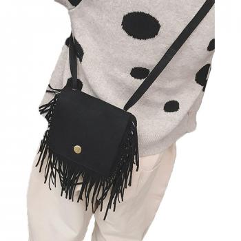 Monedero Infantil con Borlas