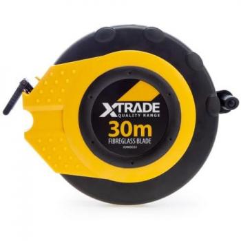 Xtrade Fibreglass 100′/30 M Compact Tape Measure – Closed Case (X0900033)