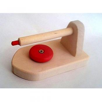 Rotes Holzbügeleisen Egmont 510710 – Für kleine Prinzessinnen