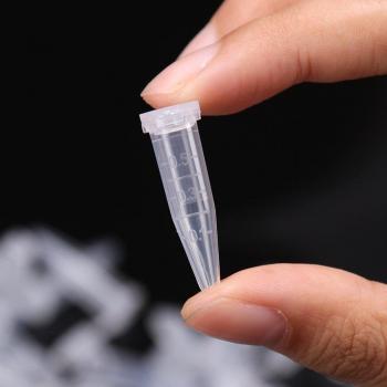 Échantillons de tubes de centrifugeuse 0,5 ml
