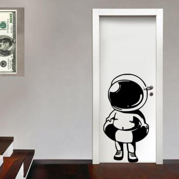 Piccolo Esploratore 55x108 cm – Adesivo Murale Nero