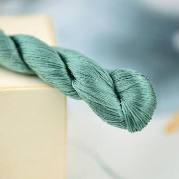 Fil de soie à broder, 400m, vert malachite, 7 dégradés, point de croix