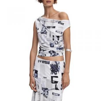 Camiseta de Mujer Desigual con Drapeado Periódico
