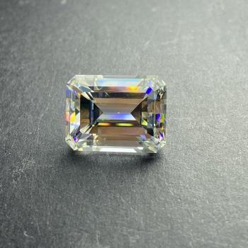 Loose 0.32 ct Emerald Moissanite Diamond