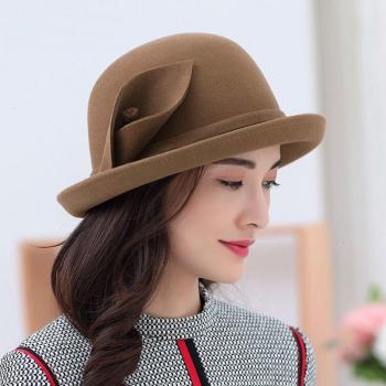 1920s Inspired Women's Winter Bonnet