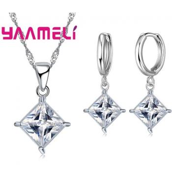Pendientes Huggie Cuadrados de Plata de Ley 925 con Brillantes CZ