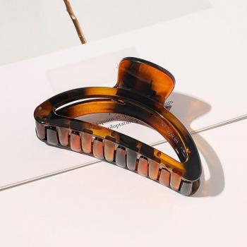 Accessoire de coiffure vintage en forme de demi-cercle