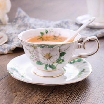 Wourmth Afternoon Flower White Porcelain Teacup with Saucer and Spoon, European Design