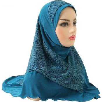 Muslim Prayer Scarf – Adult/Big Girl Medium (70 × 60 cm)