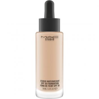 MAC Foundation Studio Waterweight SPF30