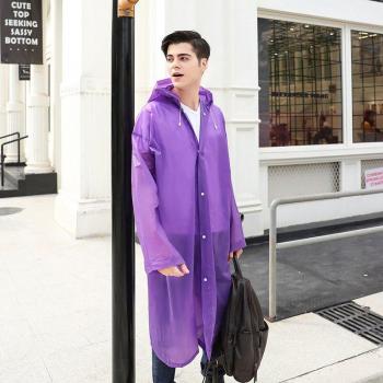 Manteau de pluie compact et transparent
