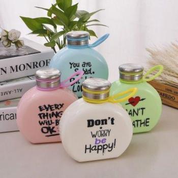 Flache Notizbuch Wasserflasche