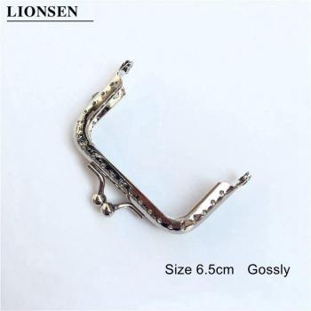 Lionsen Cierre Broche Kiss 6,5 × 8,5 cm