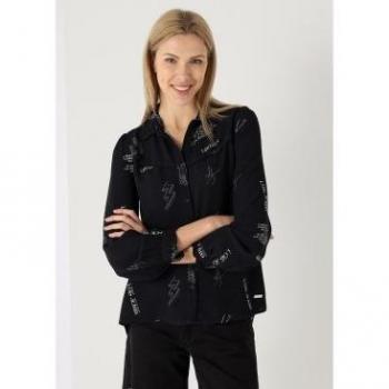 Blusa Negra Lois Jeans con Estampa Fluida M