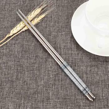Élégance Durable – Paire de Baguettes en Acier Inoxydable avec Griffe Antidérapante