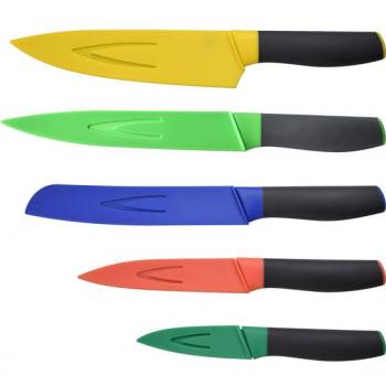 Set de 5 cuchillos de cocina con funda Benetton