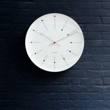 Arne Jacobsen Wanduhr Bankers 21cm