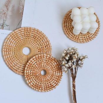 Mesa Mimbre Chill: Tapete, Posavasos y Soporte