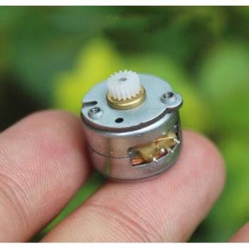 15mm Mini 4-Wire Stepper Motor 10 Ohm with 17T Gear