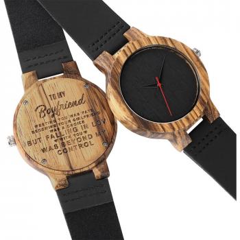 Individuelle Holz Uhr für den Ehemann