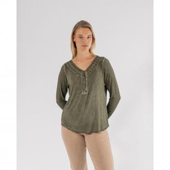 Top de Moda para Mujer: Escote Lace, Acabado Lavado