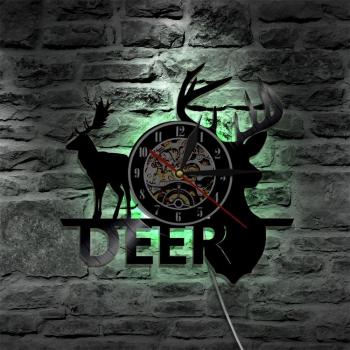 Reloj Caza Luz LED: Cabeza de Ciervo, Disco Vintage y Cornamenta Salvaje